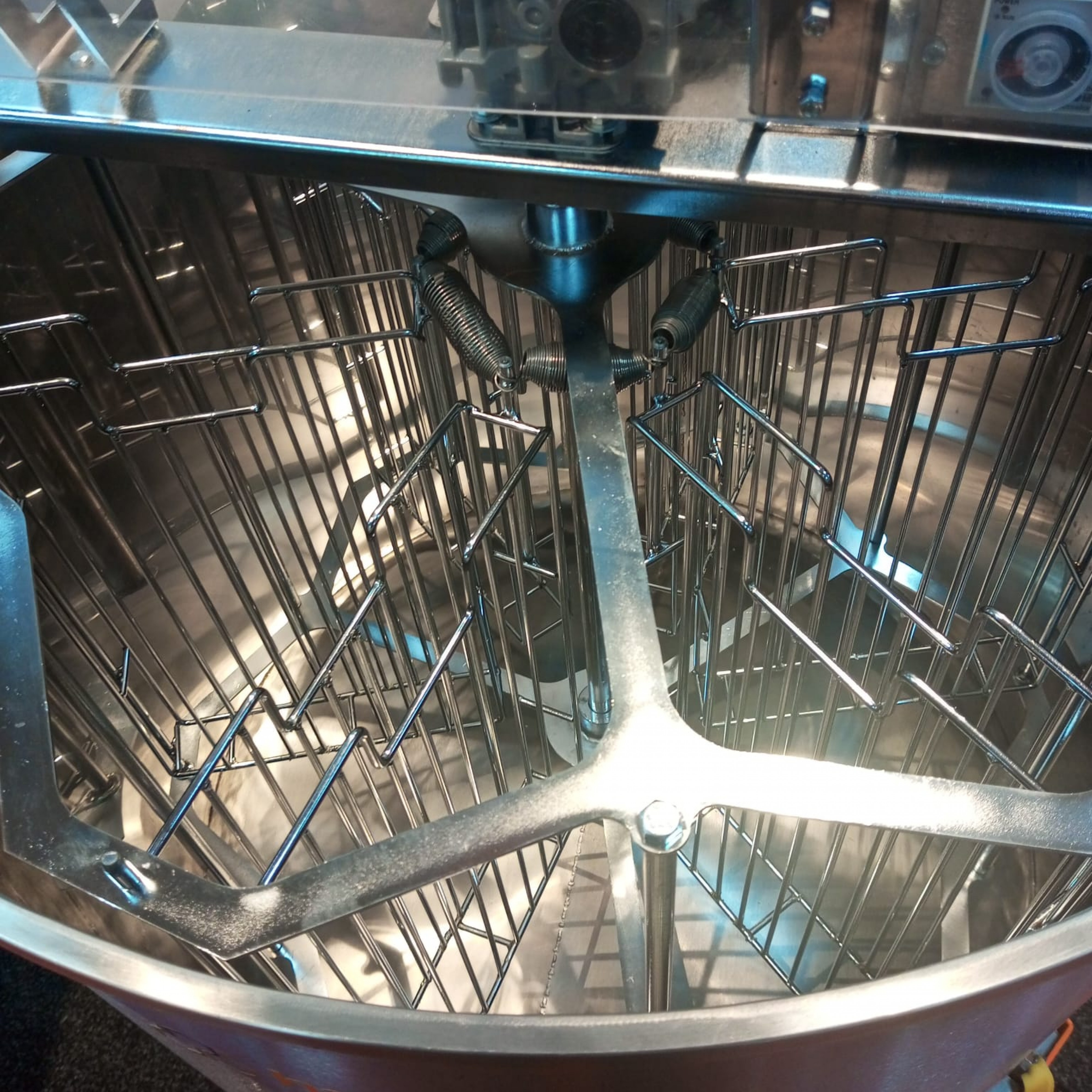 Otomatik Bal Süzme Makinesi