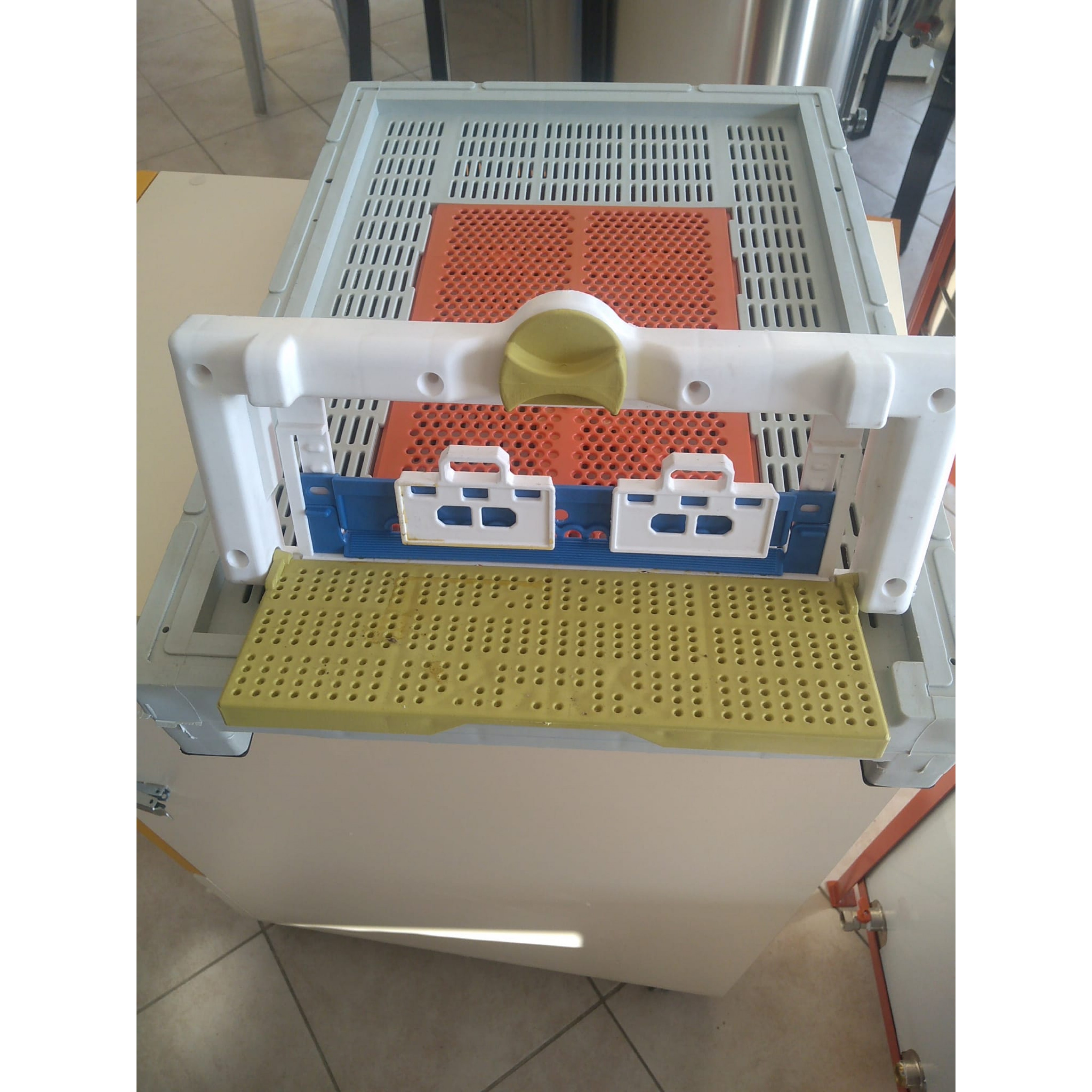 8 Çıtalı Plastik Kovan Tabanı